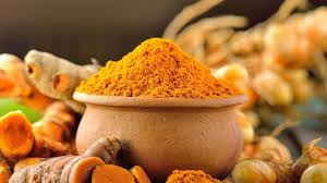 How To Use Turmeric Powder For Healthy Skin & Body